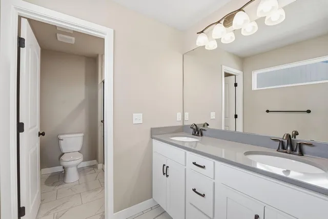 $355,218 | 12429 South Redwood Street, Lee's Summit, MO 64086