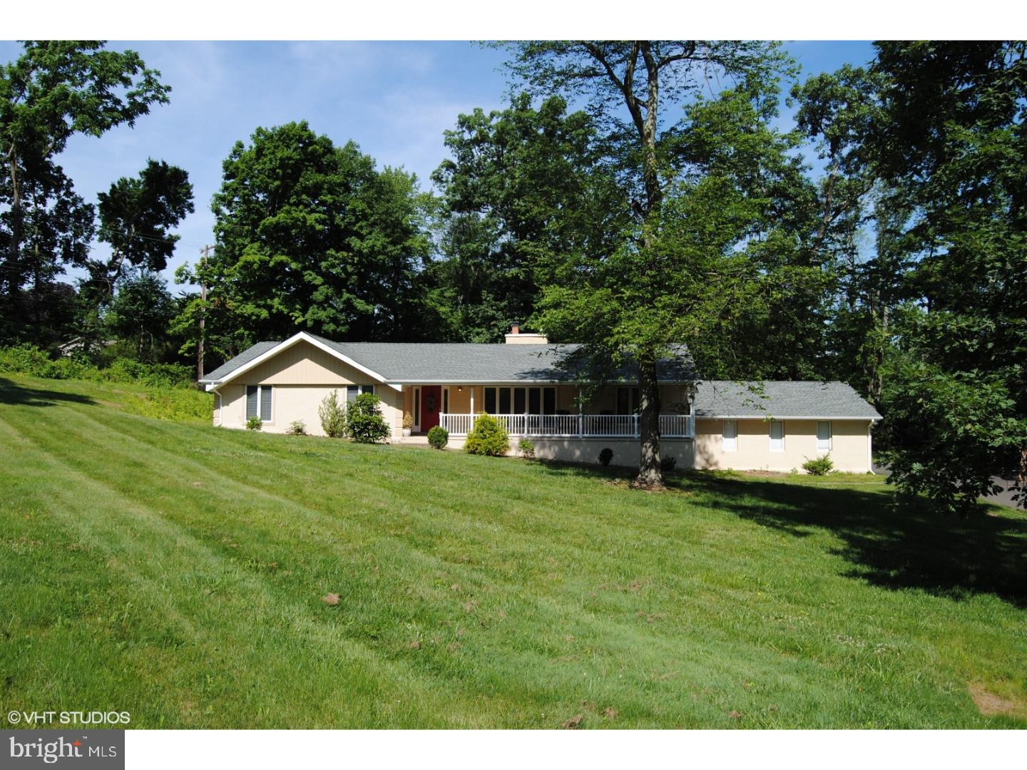 212 Ridge Avenue Newtown, PA 18940 - Photo 1 of 25