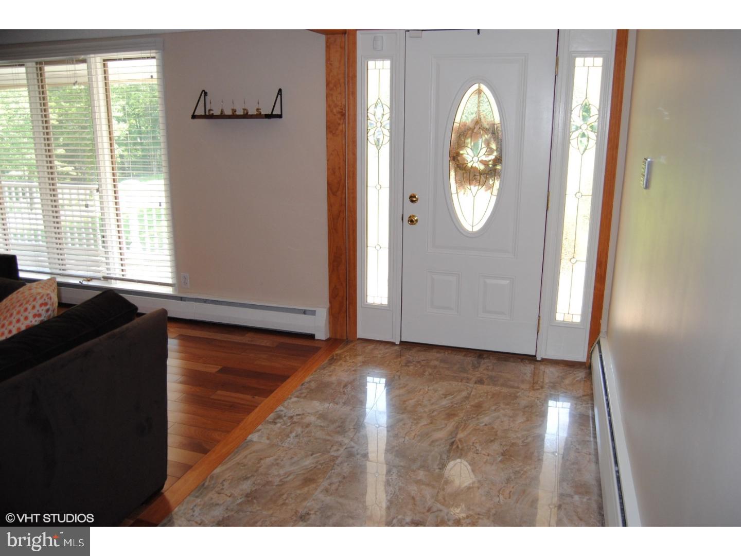 212 Ridge Avenue Newtown, PA 18940 - Photo 3 of 25