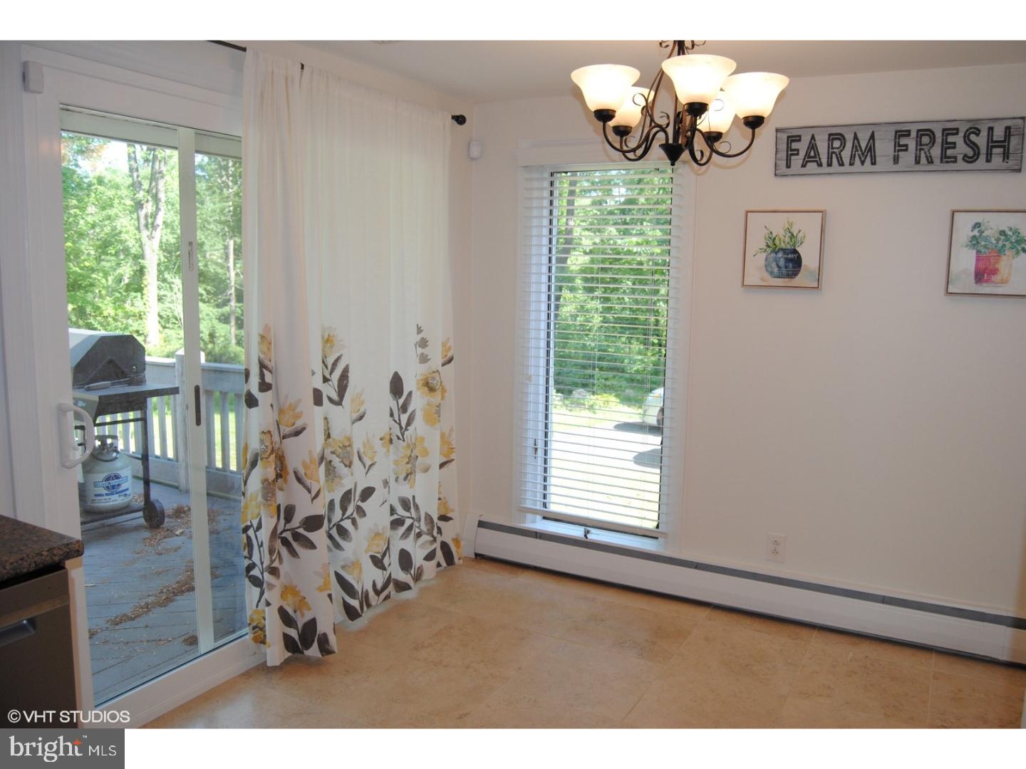 212 Ridge Avenue Newtown, PA 18940 - Photo 10 of 25 Breakfast Room