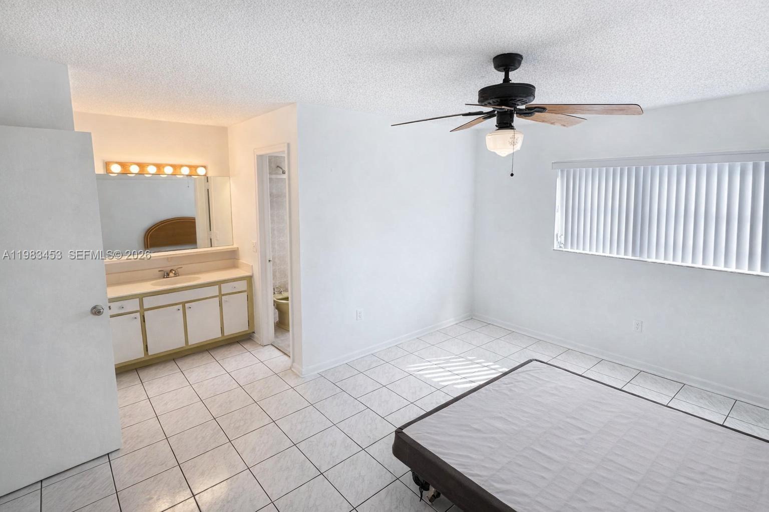 1630 West 46th Street, Unit 514B Hialeah, FL 33012 - Photo 10 of 22