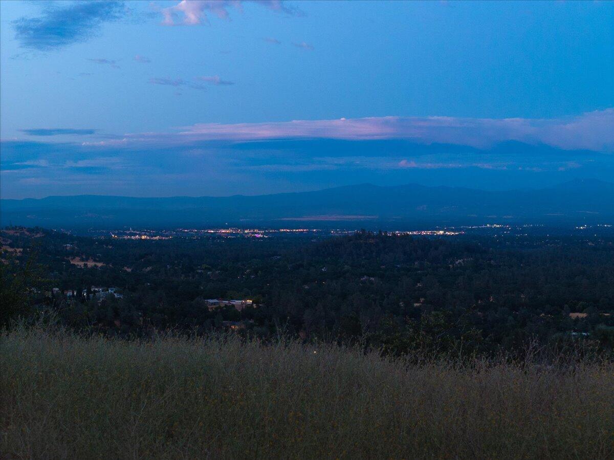 8450 Crown Way Redding, CA 96001 - Photo 8 of 9 8-Crown Way-7