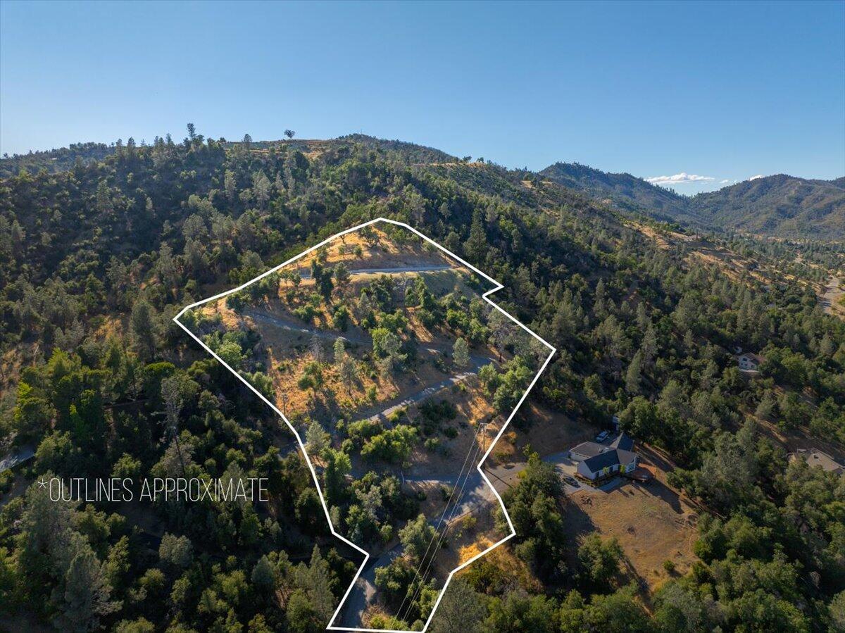 8450 Crown Way Redding, CA 96001 - Photo 9 of 9 9-Crown Way-11