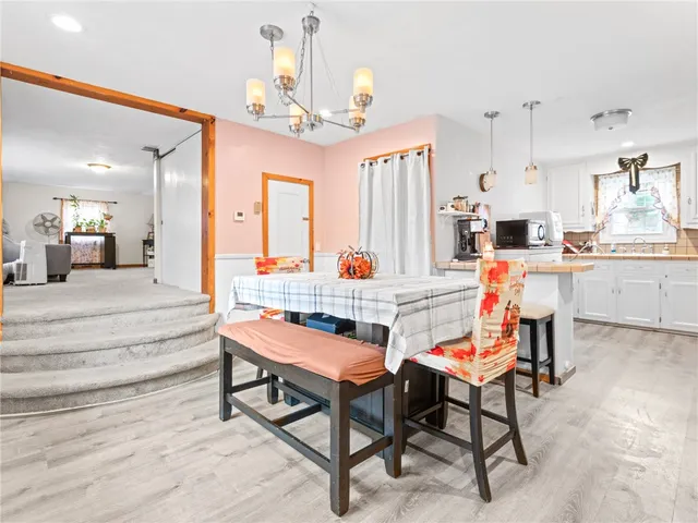 $375,000 | 57 Twin Lakes Avenue, Coventry, RI 02816