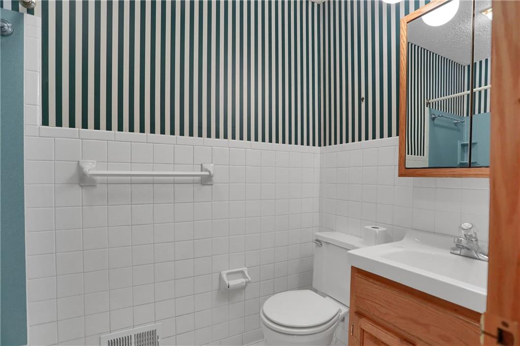 4742 South Franklin Road Indianapolis, IN 46239 - Photo 18 of 26 Gallery Image 18