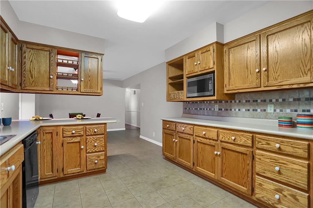 4742 South Franklin Road Indianapolis, IN 46239 - Photo 7 of 26 Gallery Image 7