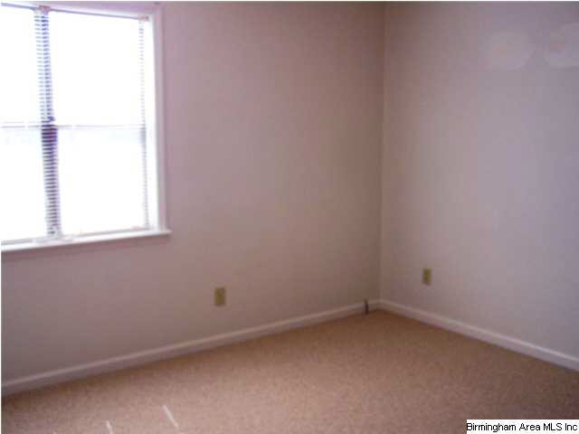 1740 Roundhill Road Weaver, AL 36277 - Photo 14 of 32