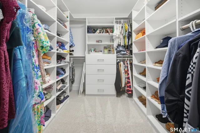 $1,629,000 | 196 Robin Lane, Fairfield, CT 06824