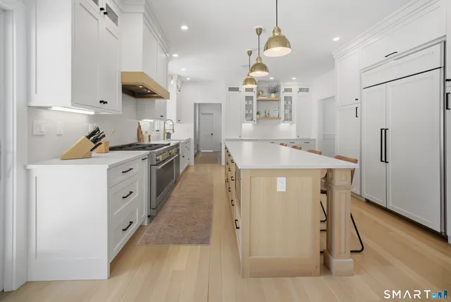 $1,629,000 | 196 Robin Lane, Fairfield, CT 06824