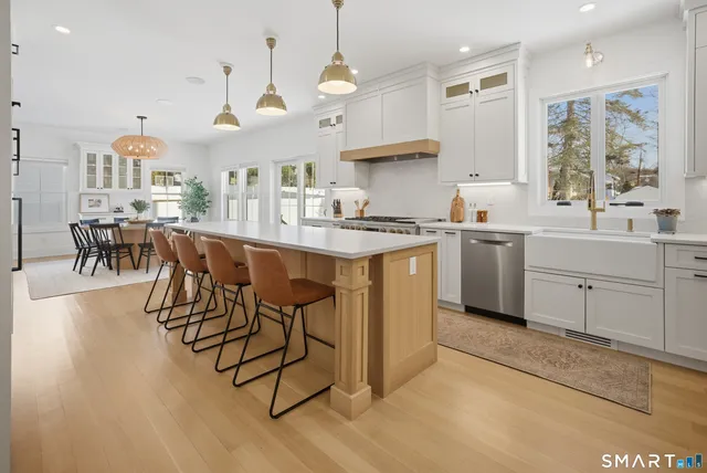 $1,629,000 | 196 Robin Lane, Fairfield, CT 06824