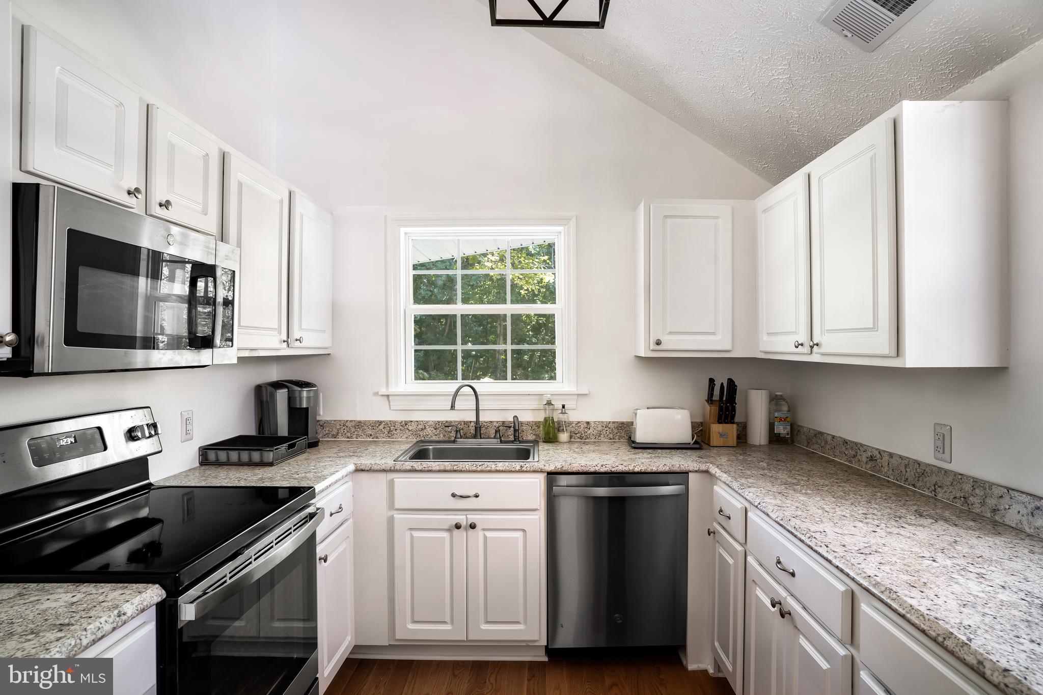 79 Beech Road Front Royal, VA 22630 - Photo 12 of 26 Galley Style Kitchen