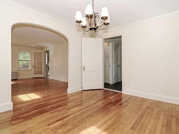 103 Beal Road Waltham, MA 02453 - Photo 8 of 30 Gallery Image 8