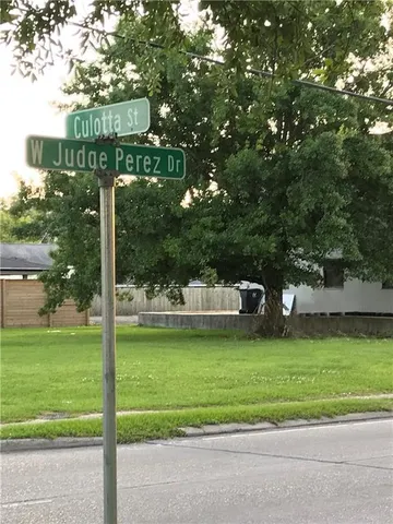 $180,000 | 904 West Judge Perez Drive, Chalmette, LA 70043