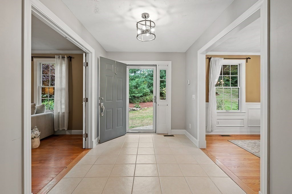 91 Hartness Road Sutton, MA 01590 - Photo 14 of 42 Gallery Image 14
