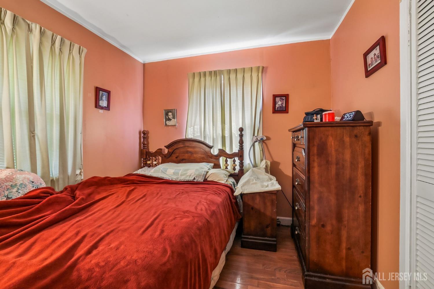 57 Gurley Road Edison, NJ 08817 - Photo 16 of 24 Gallery Image 16