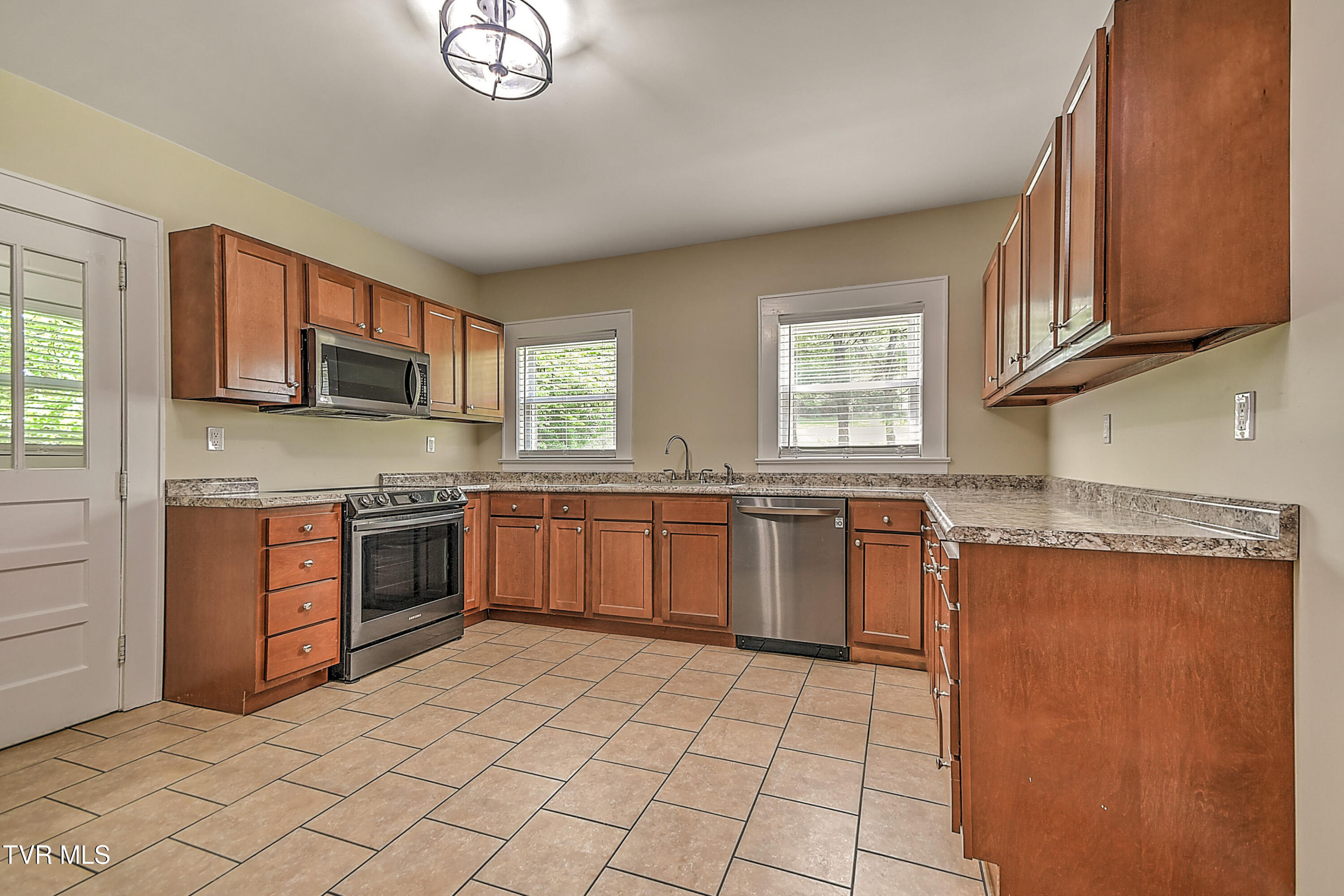 275 Tiger Creek Road Roan Mountain, TN 37687 - Photo 21 of 104 275 Tiger Creek EH-14