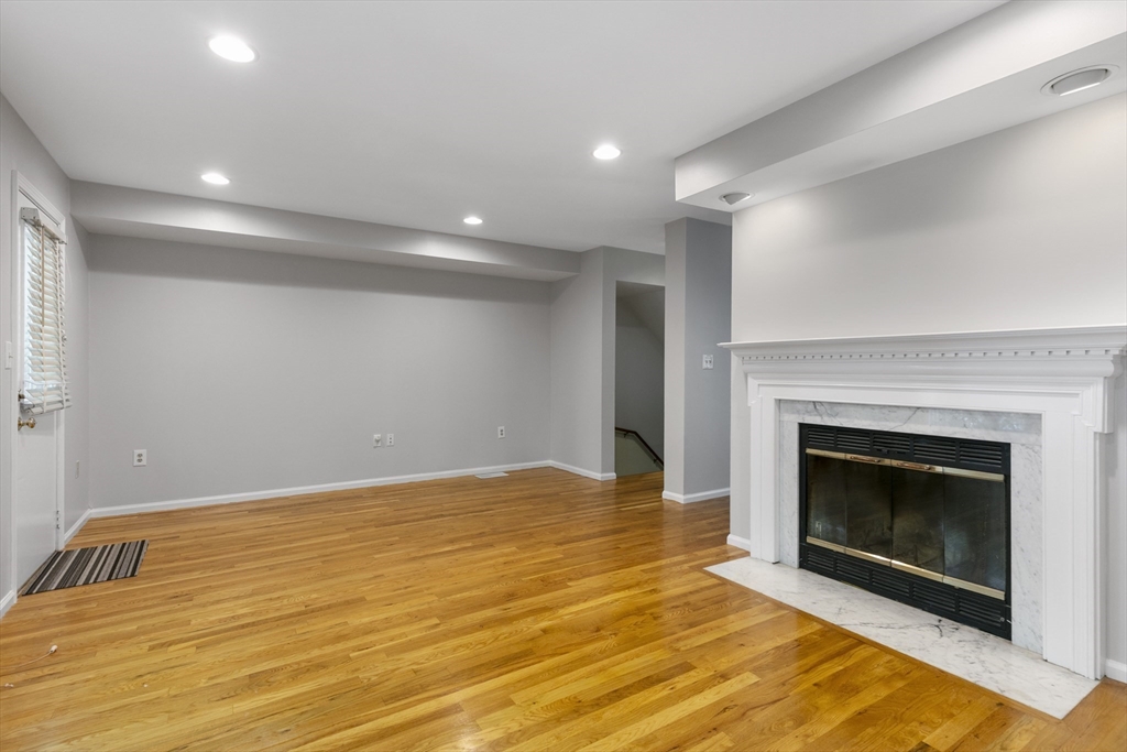 8 Locust Lane, Unit 4 Watertown, MA 02472 - Photo 8 of 42