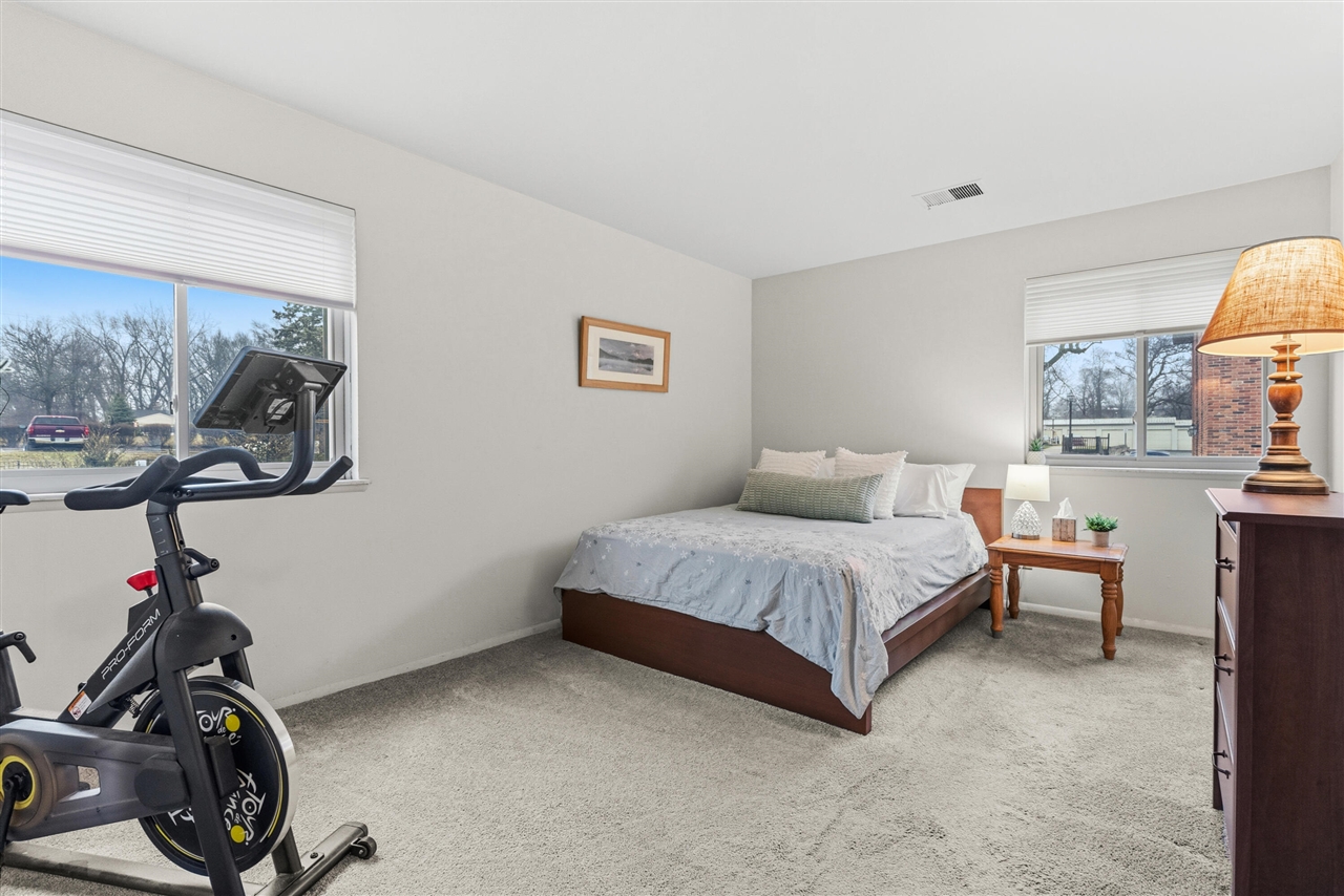734 West Kilgore Road, Unit 208 Kalamazoo, MI 49008 - Photo 17 of 32