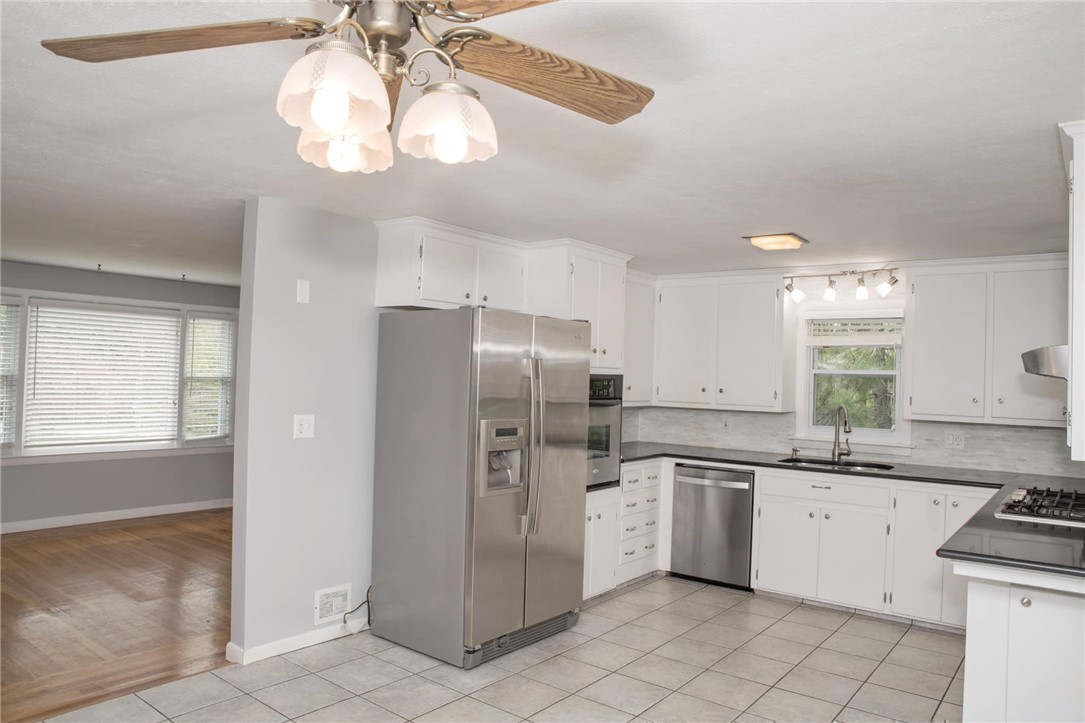 785 Centerville Road Warwick, RI 02886 - Photo 5 of 30