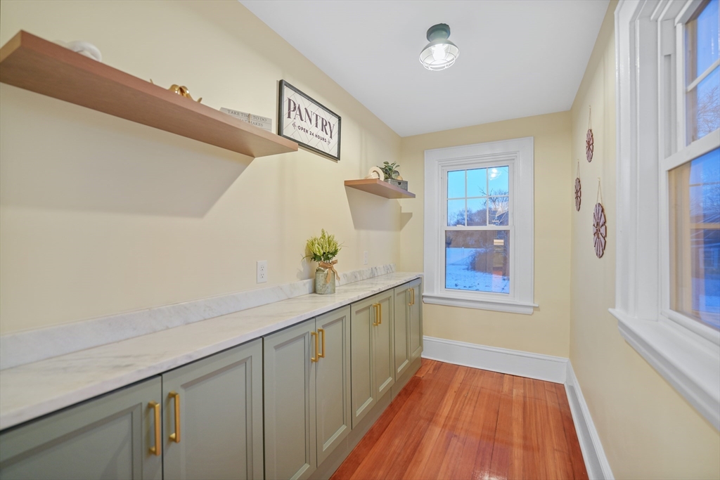 9 River Road Mattapoisett, MA 02739 - Photo 10 of 40