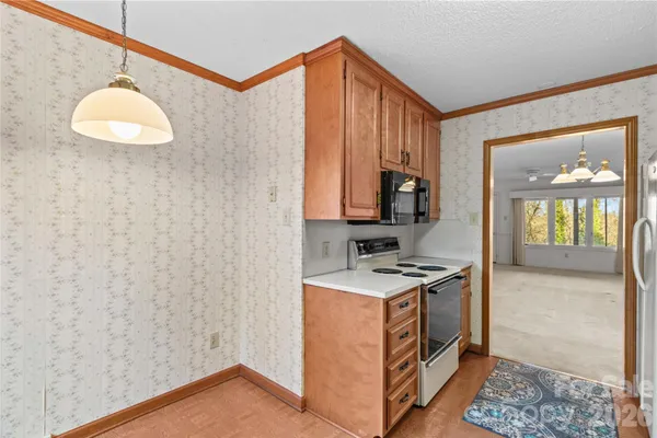 $319,000 | 1336 Radio Road, Statesville, NC 28625