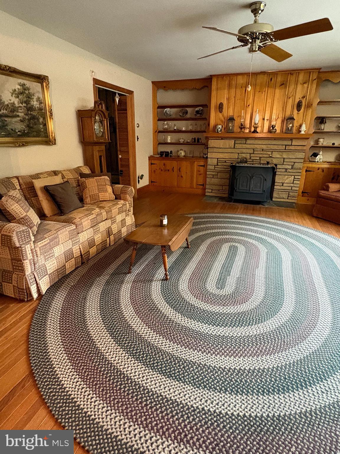 417 Medford Lakes Road Tabernacle, NJ 08088 - Photo 12 of 60 Warm and inviting living room.