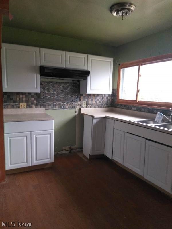 4324 Wyatt Road Cleveland, OH 44128 - Photo 5 of 15 Gallery Image 5