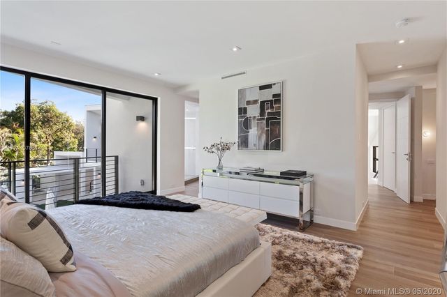 $3,220,000 | 1290 Mariola Court, Coral Gables, FL 33134