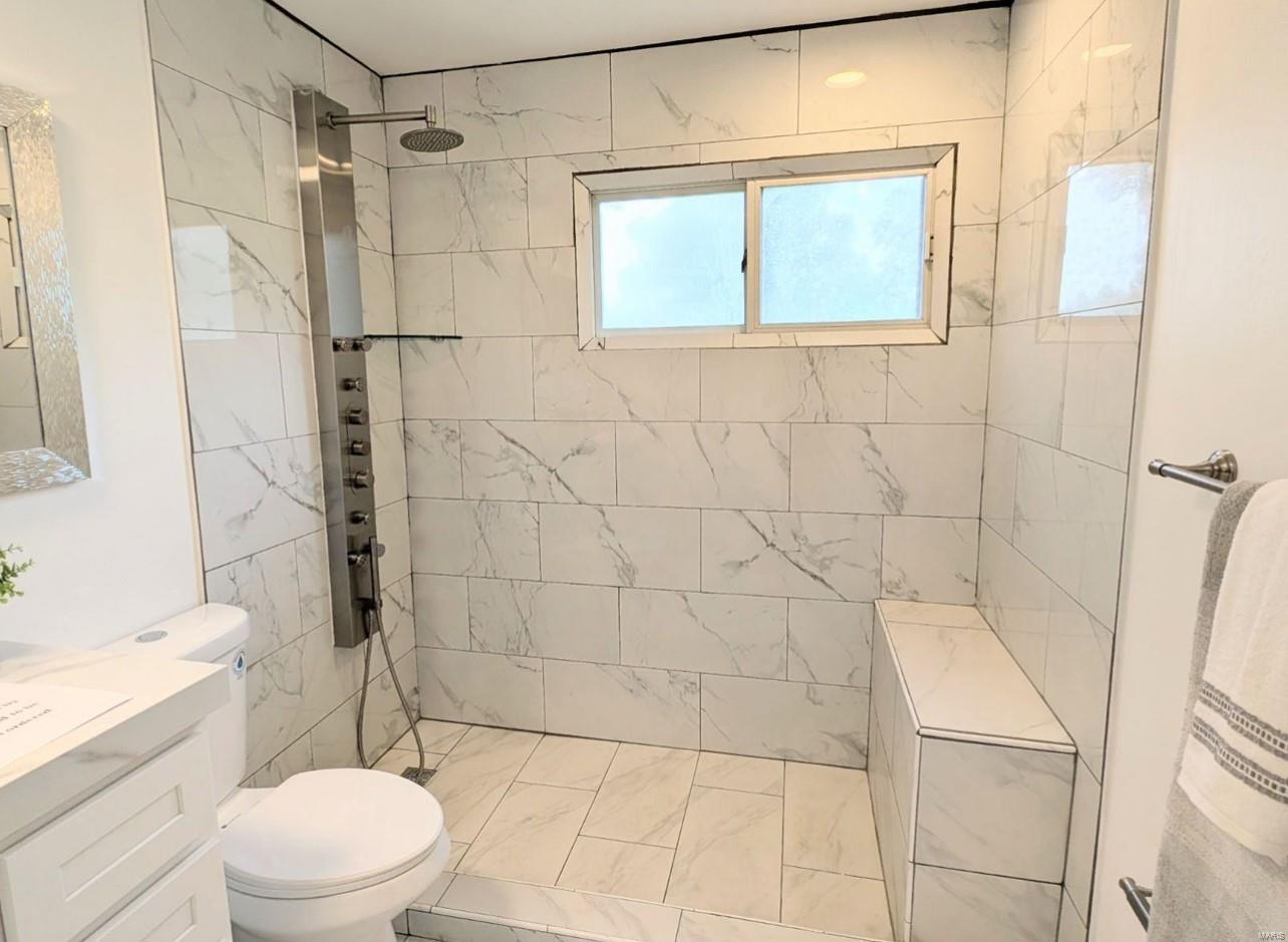 2009 New Jamestown Road St. Louis, MO 63138 - Photo 12 of 26
