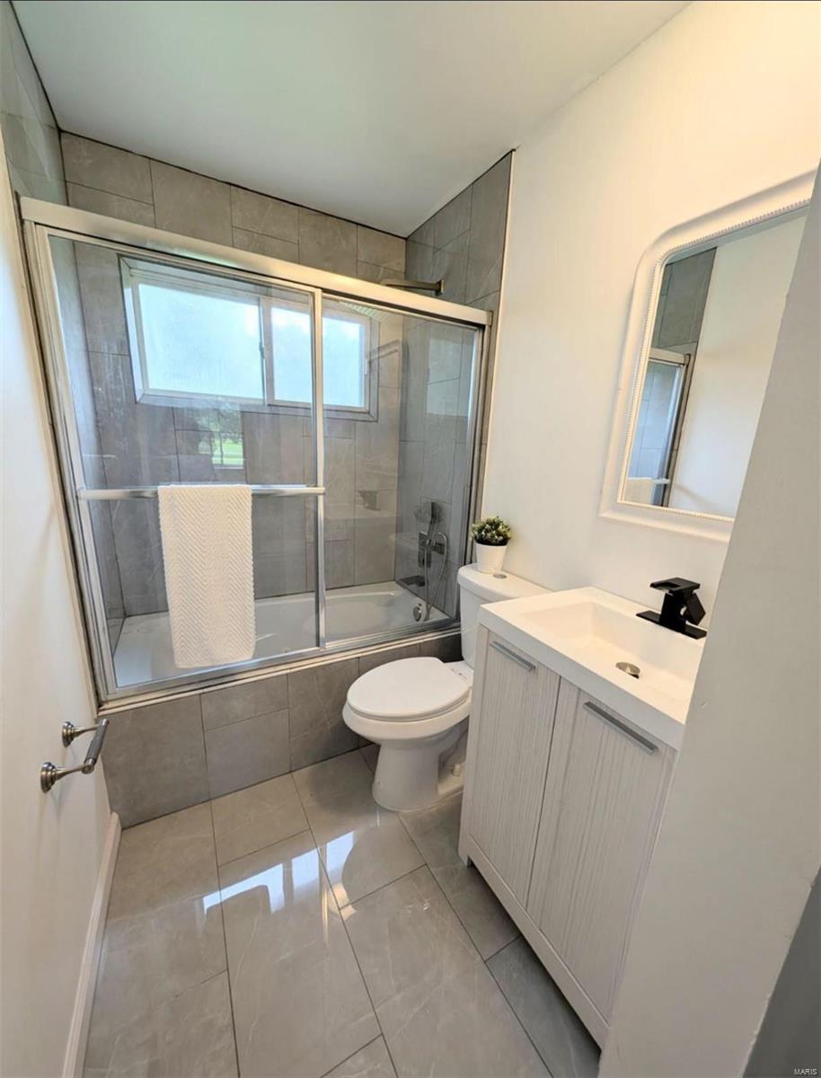 2009 New Jamestown Road St. Louis, MO 63138 - Photo 14 of 26