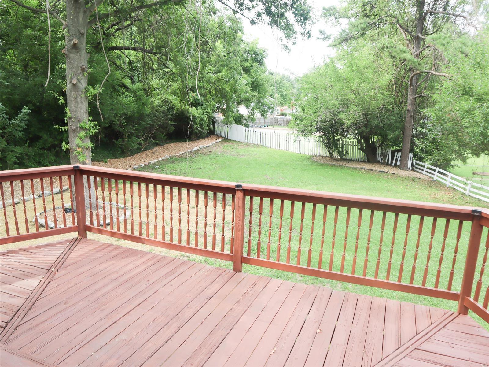 2009 New Jamestown Road St. Louis, MO 63138 - Photo 20 of 26