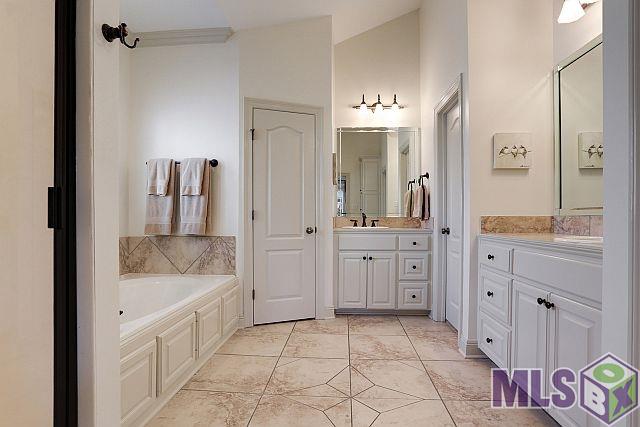 8630 Highcrest Drive Baton Rouge, LA 70809 - Photo 8 of 14 Master Bathroom