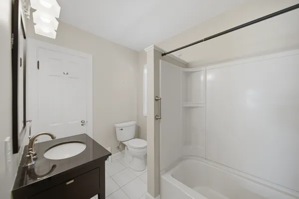 $334,900 | 807 East Fellows Street, Dixon, IL 61021