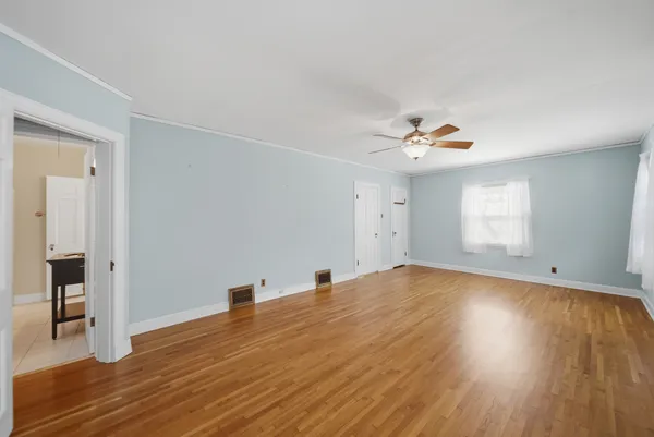 $334,900 | 807 East Fellows Street, Dixon, IL 61021