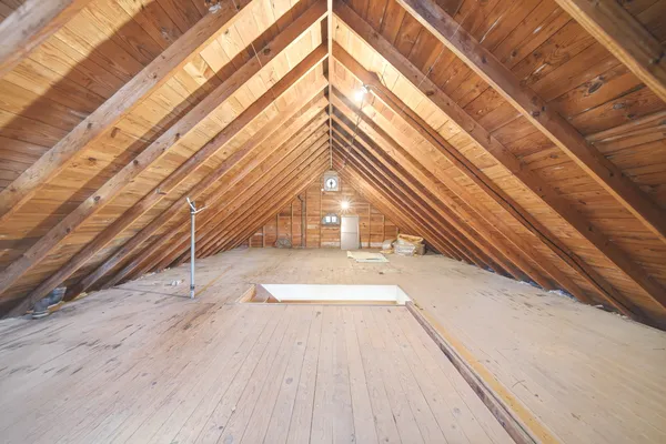 $334,900 | 807 East Fellows Street, Dixon, IL 61021