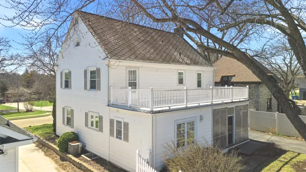 $334,900 | 807 East Fellows Street, Dixon, IL 61021