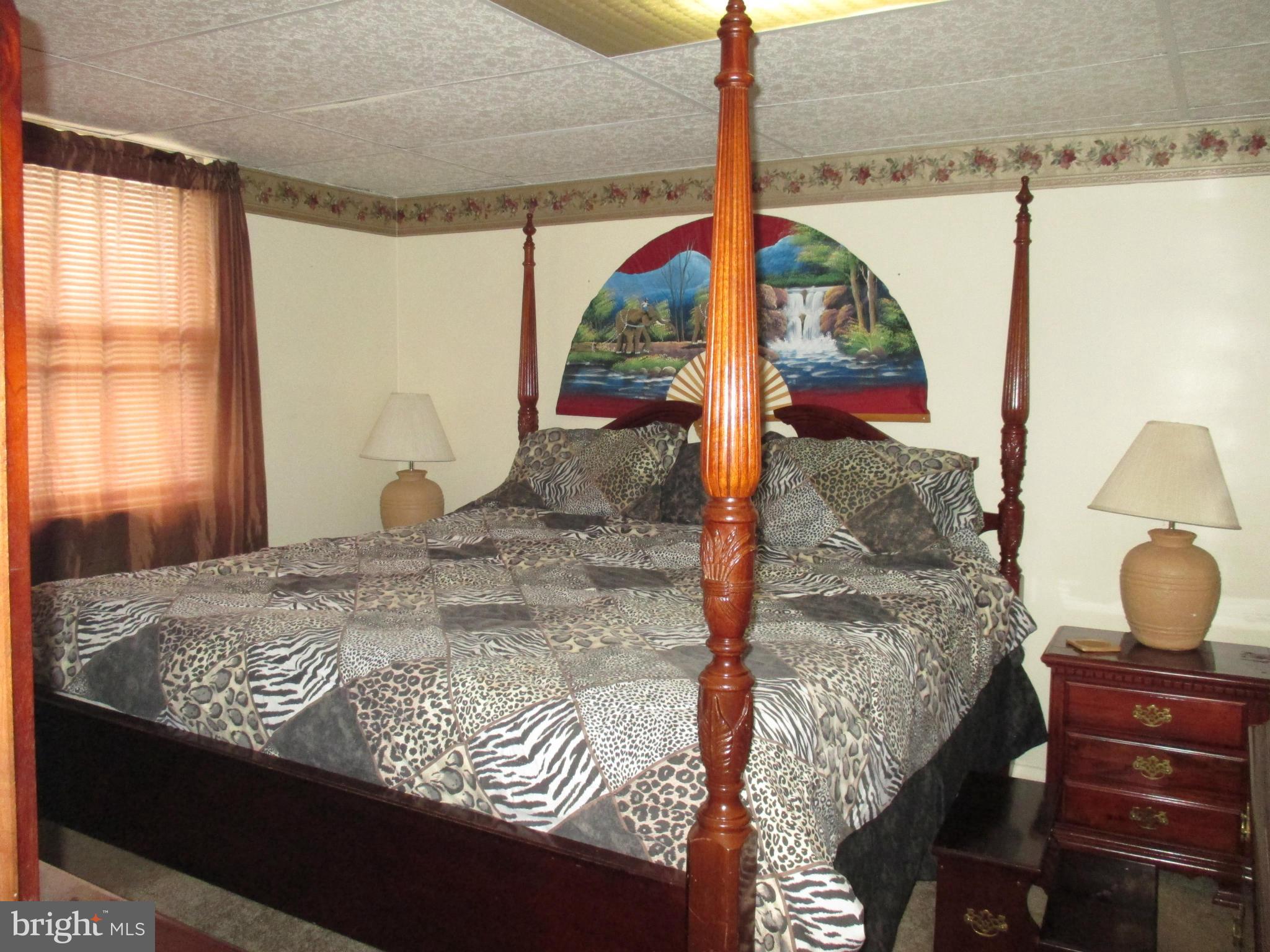 517 Coventry Road Baltimore, MD 21229 - Photo 9 of 18 Bedroom (Master)