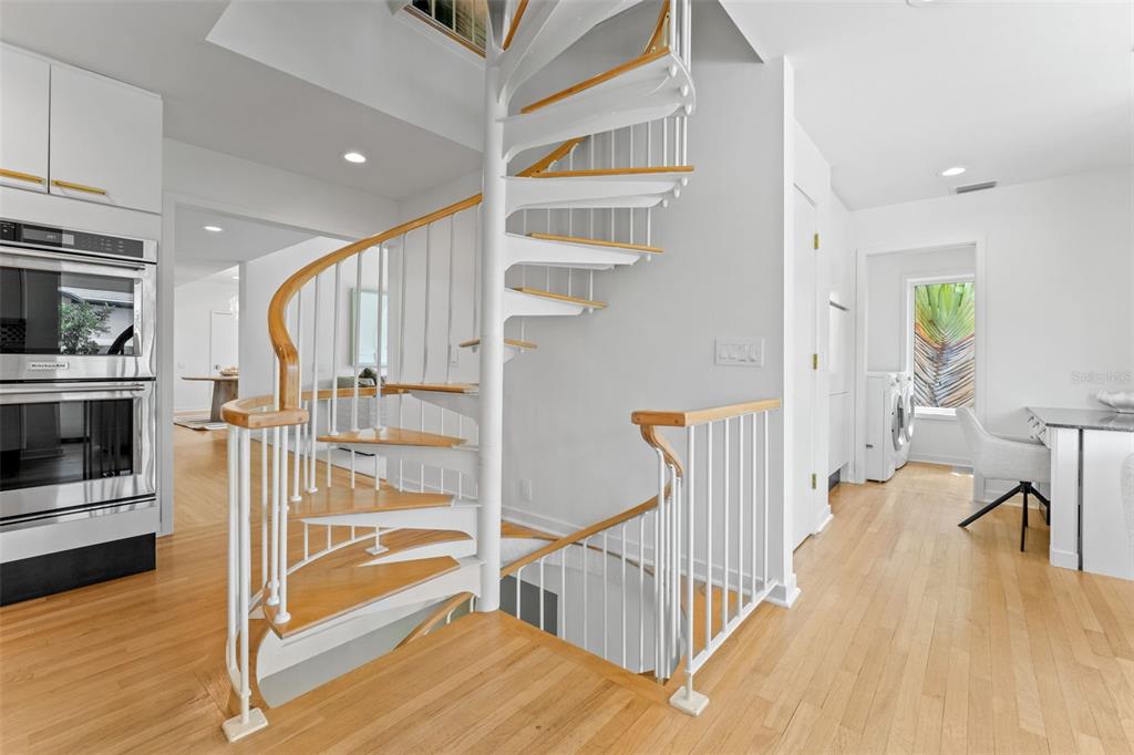 991 Longboat Club Road Longboat Key, FL 34228 - Photo 25 of 55 Gallery Image 25