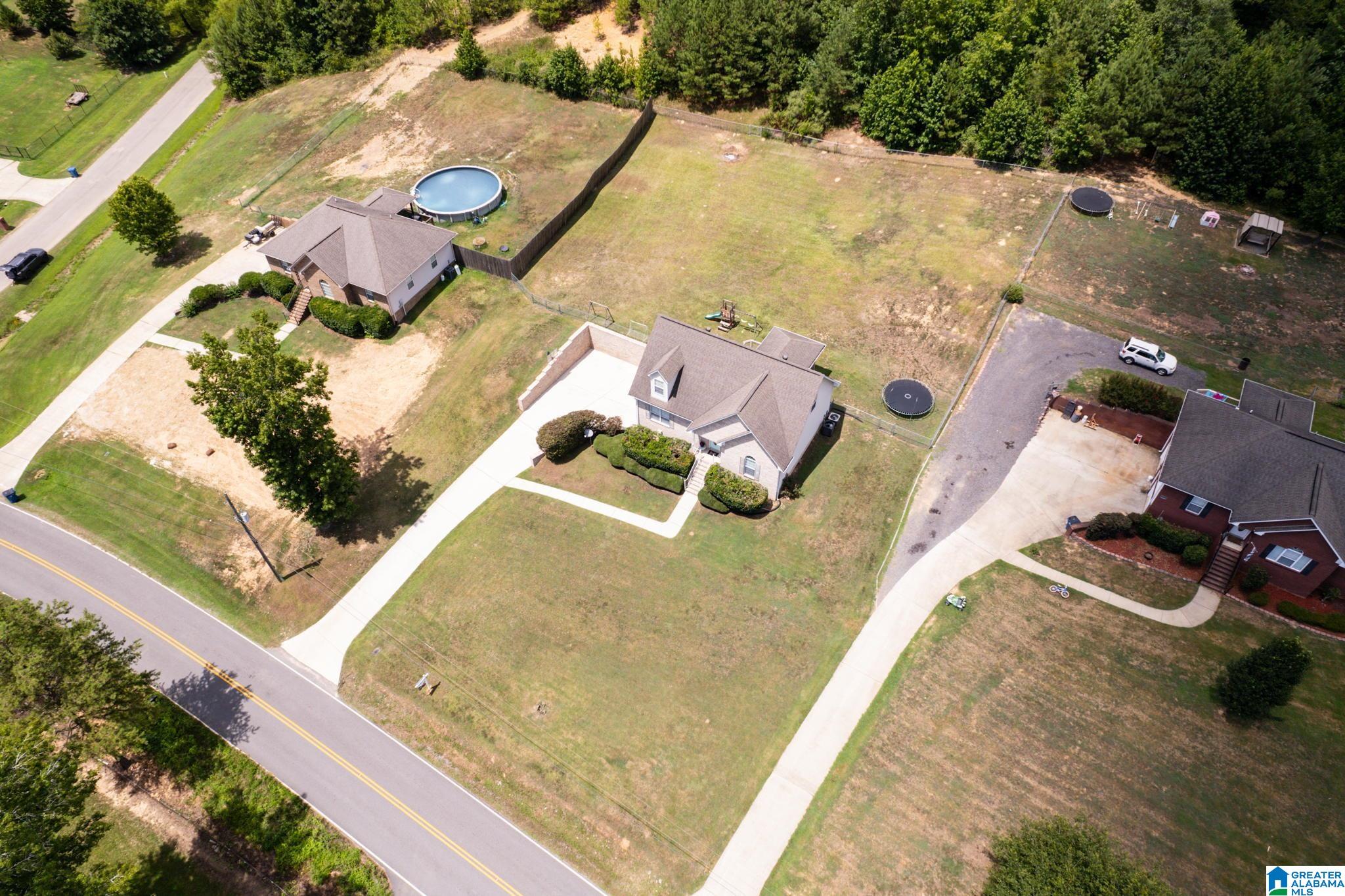 1121 Armstrong Loop Hayden, AL 35079 - Photo 35 of 42