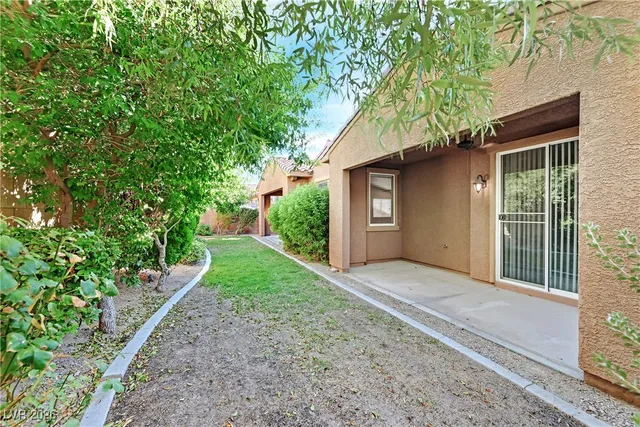$2,415 | 968 Via Vannucci Way, Henderson, NV 89011