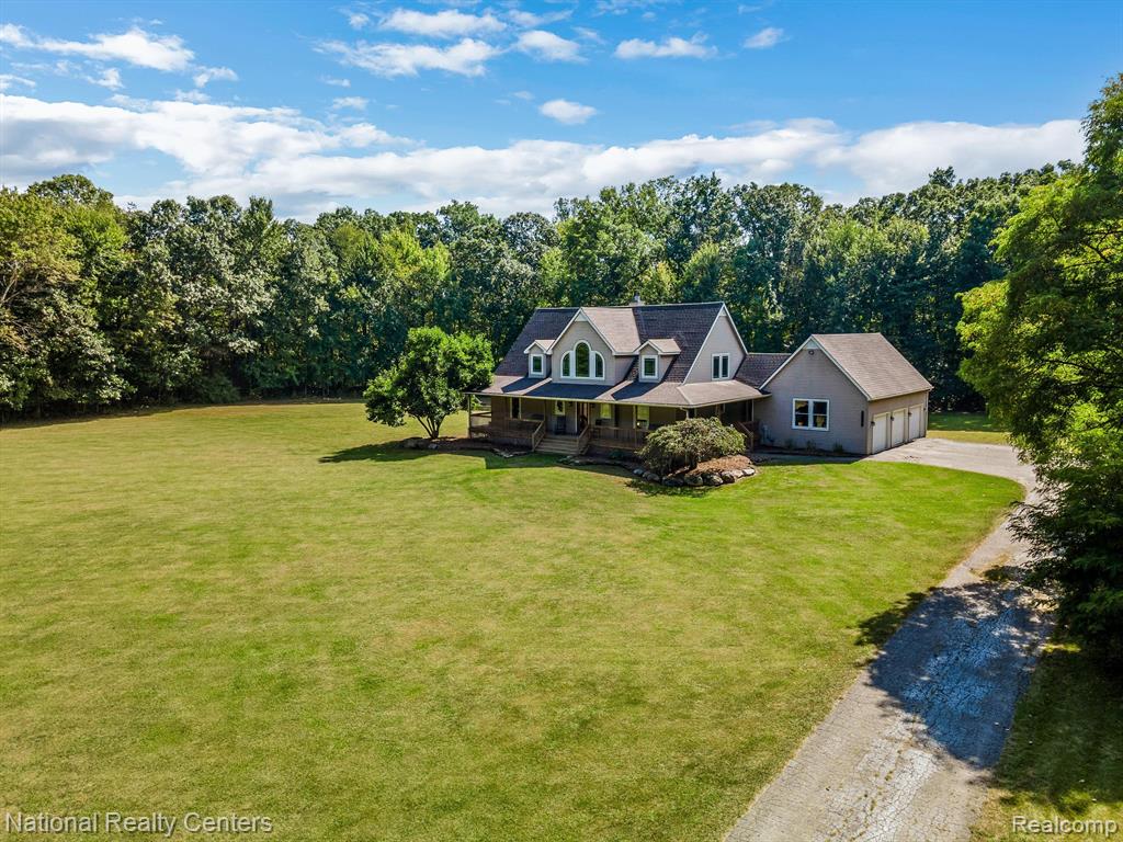 68905 8 Mile Road South Lyon, MI 48178 - Photo 3 of 72 Gallery Image 3