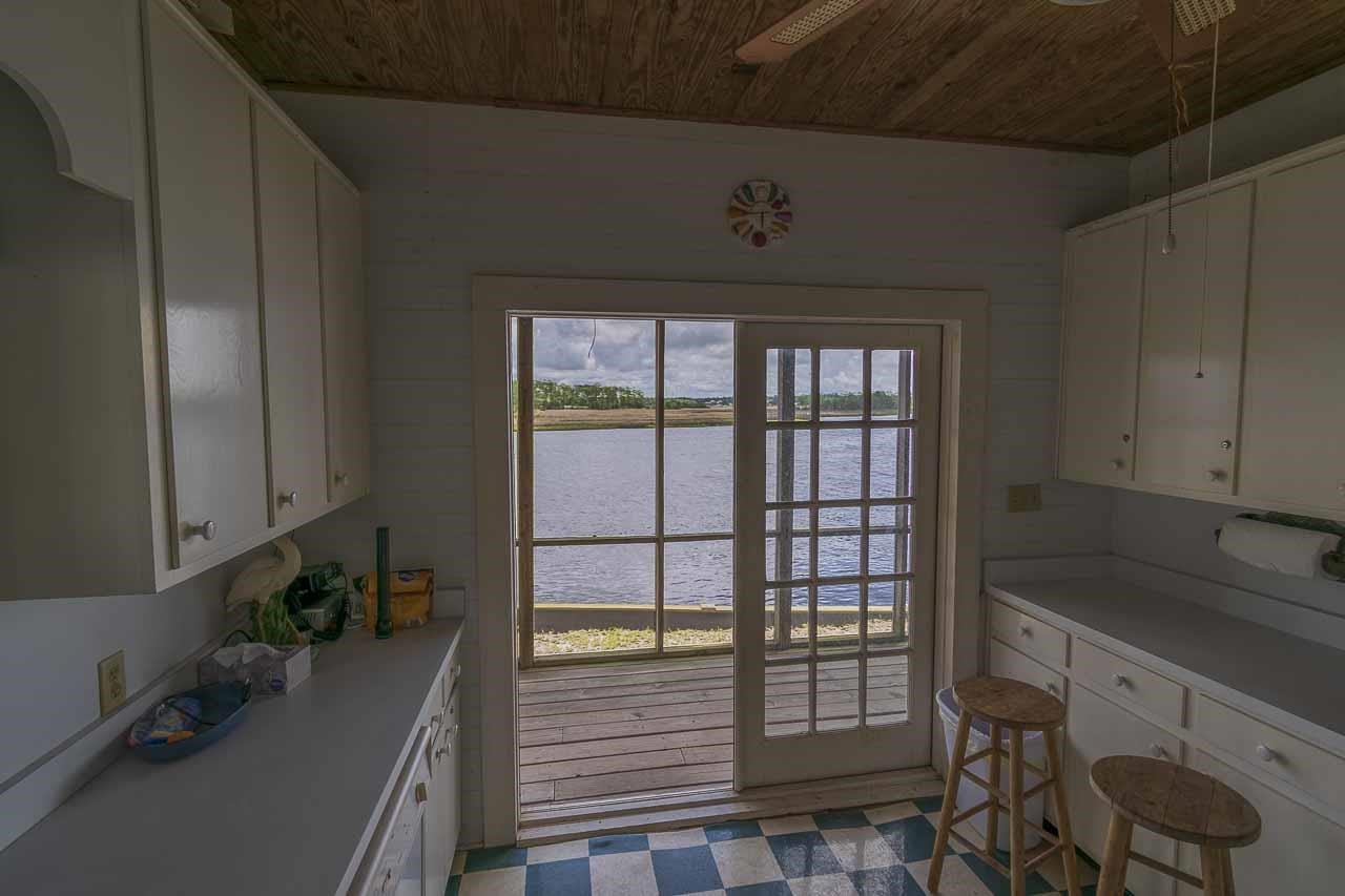 265 River Road Carrabelle, FL 32322 - Photo 11 of 24 Gallery Image 11