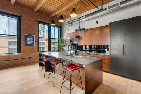 $3,250,000 | 49 Melcher Street, Unit 502, Boston, MA 02210