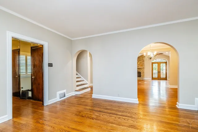 $719,000 | 425 North Catherine Avenue, La Grange Park, IL 60526