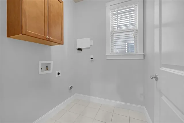 $3,800 | 2048 Village Crest Drive Northwest, Atlanta, GA 30318