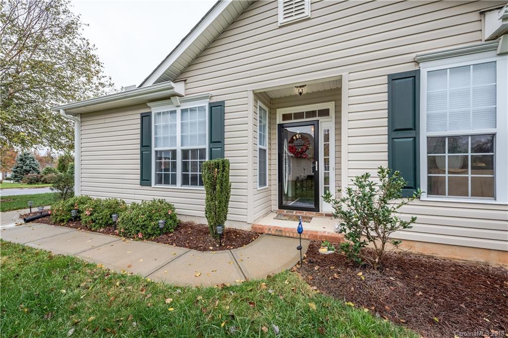 658 Amethyst Circle Fort Mill, SC 29708 - Photo 2 of 31