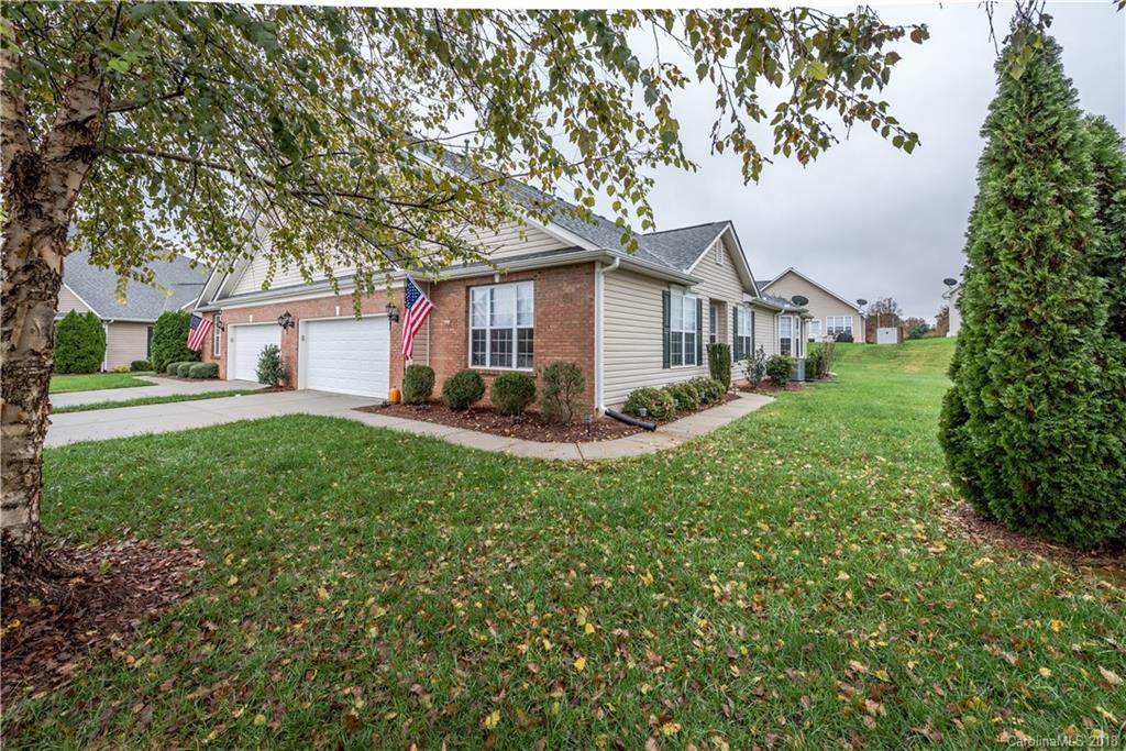 658 Amethyst Circle Fort Mill, SC 29708 - Photo 3 of 31