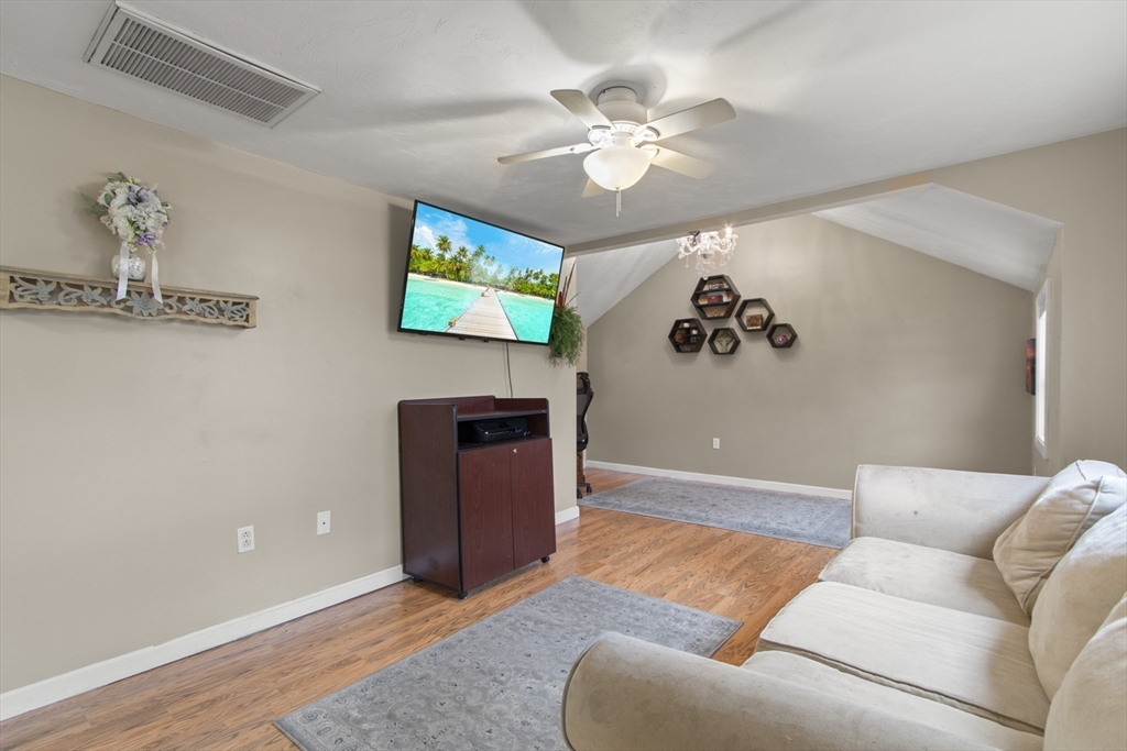 10 3rd Avenue Wareham, MA 02571 - Photo 11 of 32
