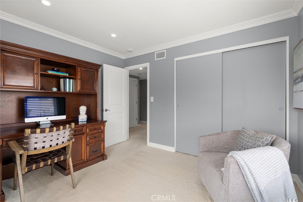 2904 Clubhouse Road Costa Mesa, CA 92626 - Photo 15 of 19