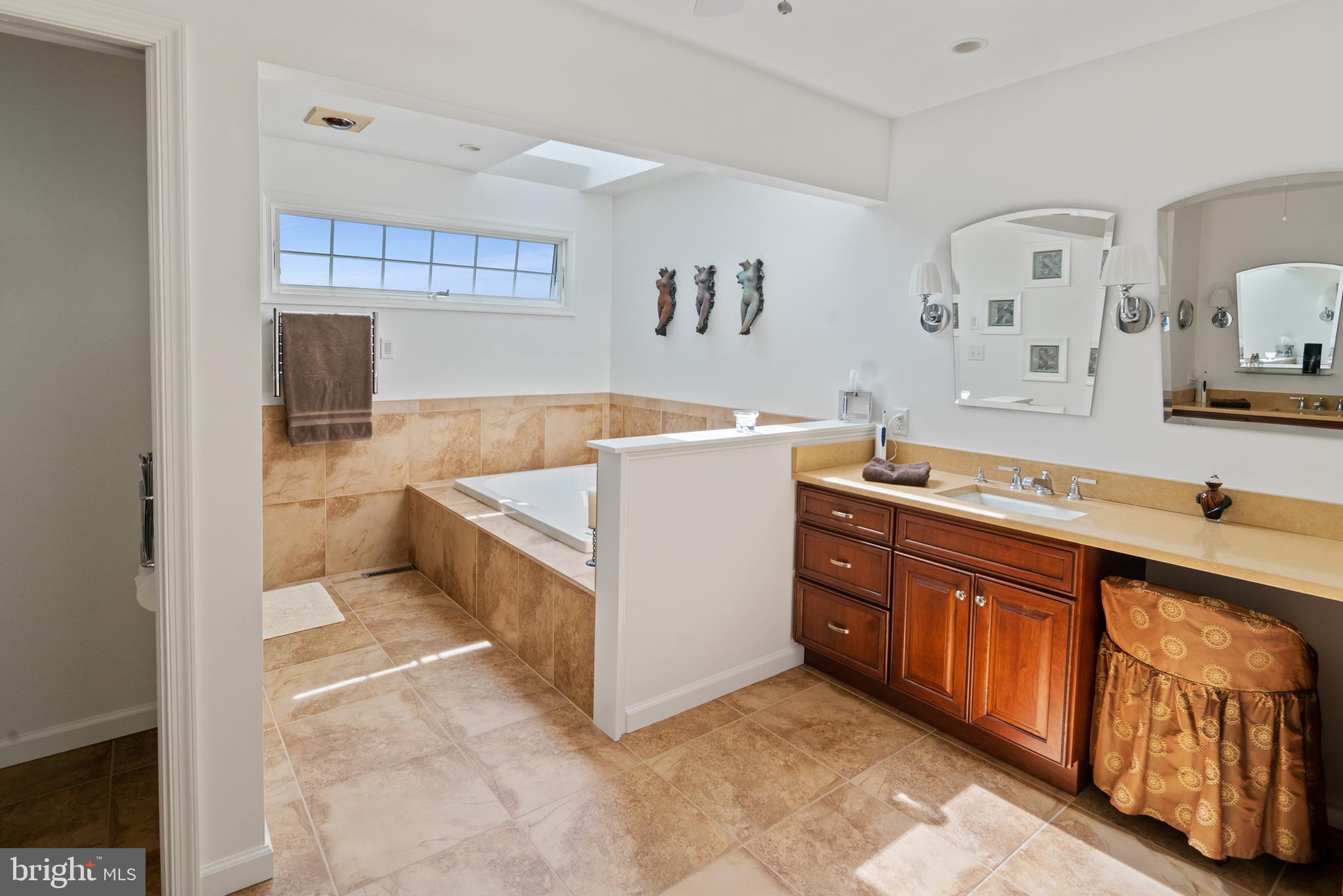 5972 Stump Road Pipersville, PA 18947 - Photo 17 of 28 Gallery Image 17